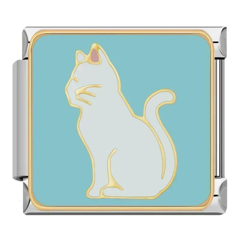 Weiße Katze auf Silber